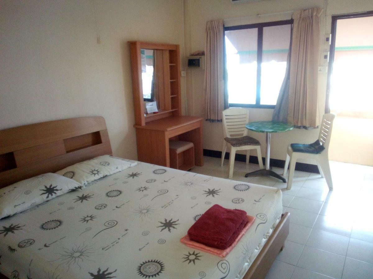 M & A Guesthouse هوا هين المظهر الخارجي الصورة