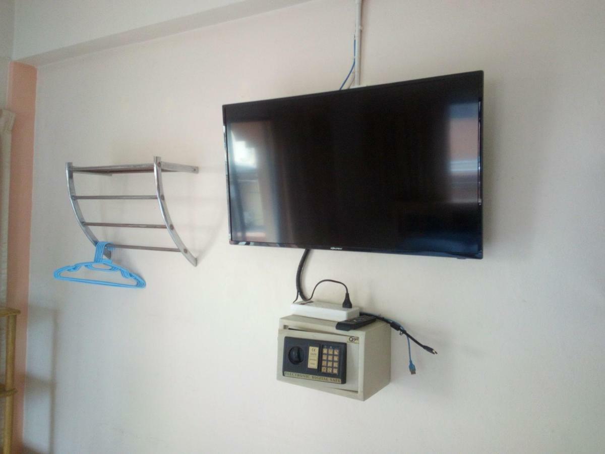 M & A Guesthouse هوا هين المظهر الخارجي الصورة