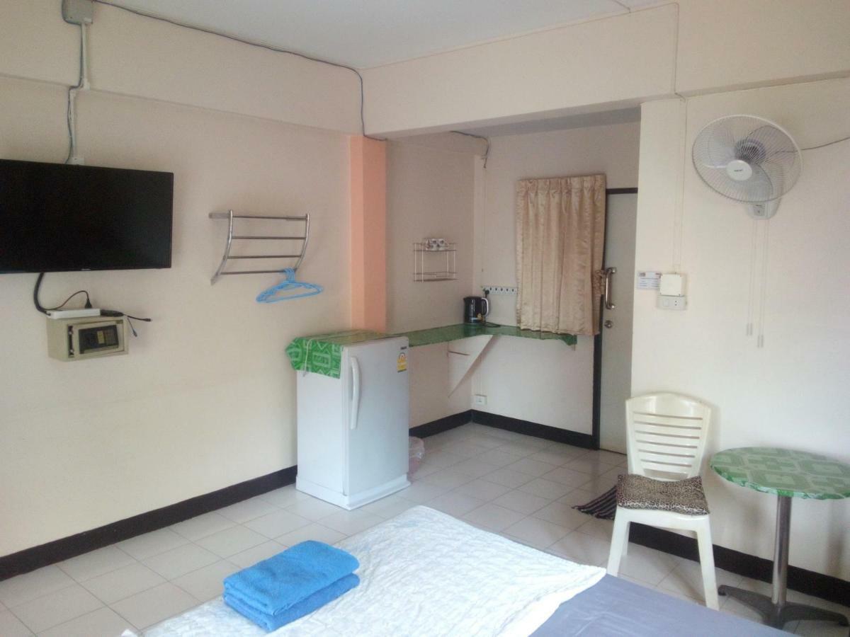 M & A Guesthouse هوا هين المظهر الخارجي الصورة